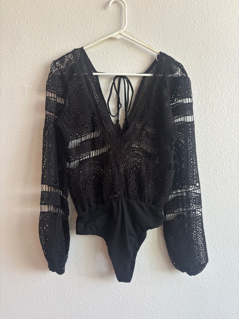 NWOT Blue Blush Black Crochet Lace V-Neck Bodysuit
